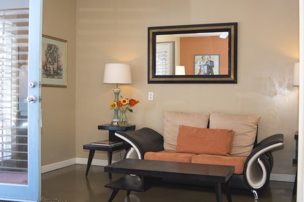 Hotel Palm Springs Rendezvous Extérieur photo